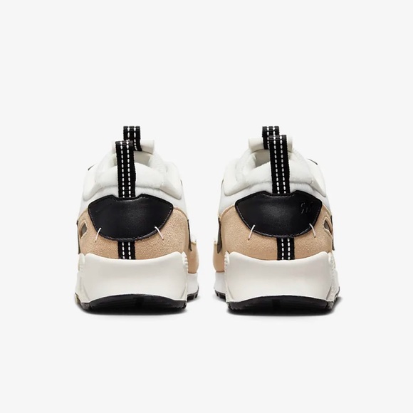 BNWT! Nike Air Max 90 Futura Sneaker (women) - Picture 3 of 9